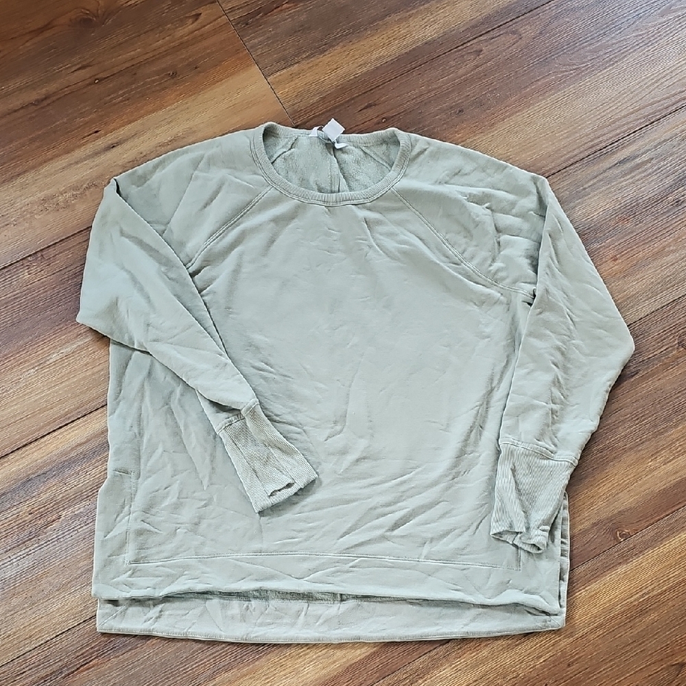 Athleta Green Crew Neck Shirt
